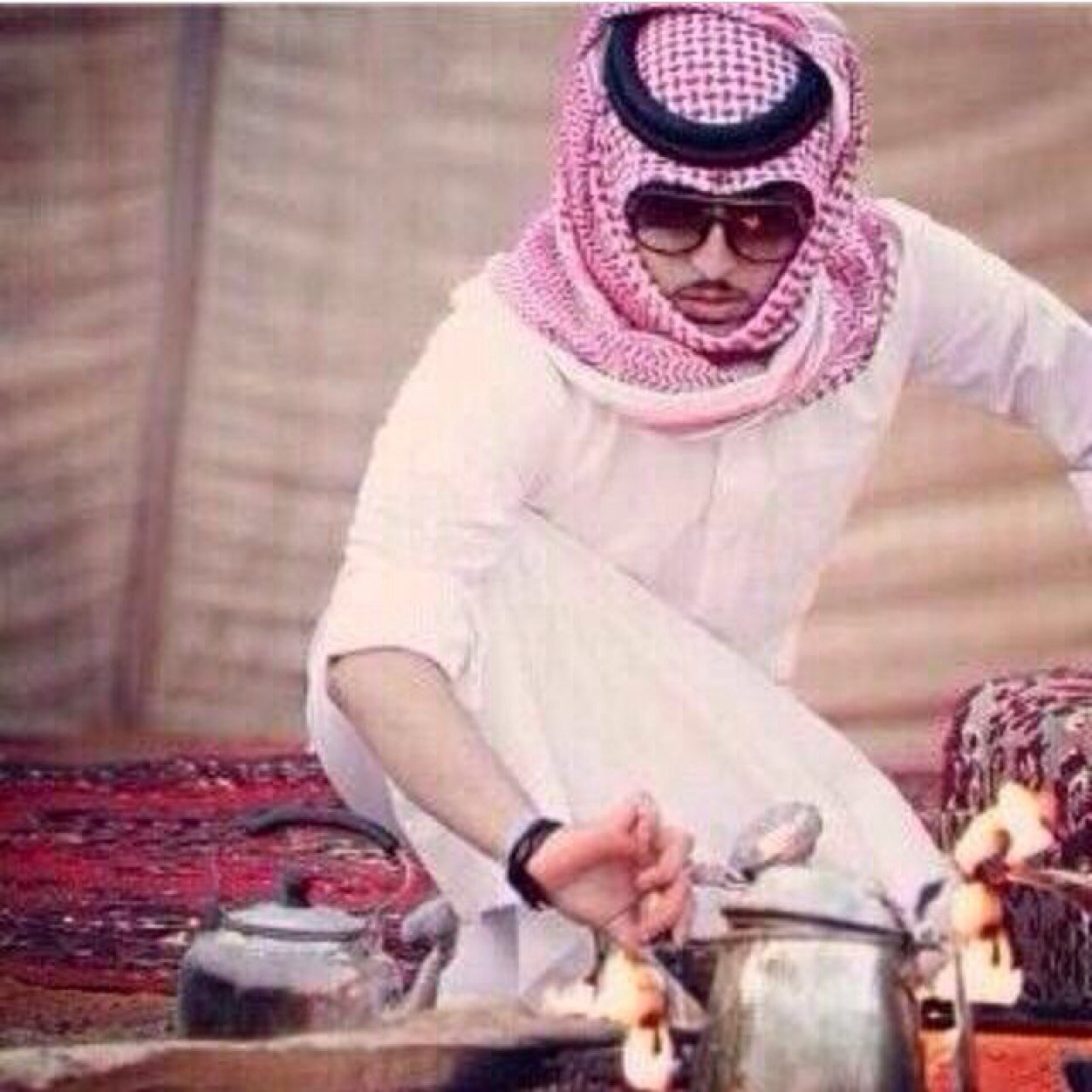 انني من قوم يعز عليهم قتل الضعيف ودمعه الحسناء&&&