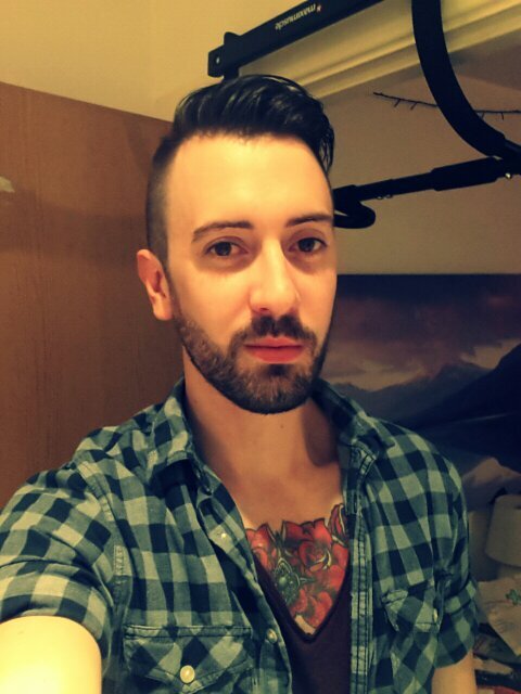 charcoalgrey's profile picture. One Man & his Megapixel