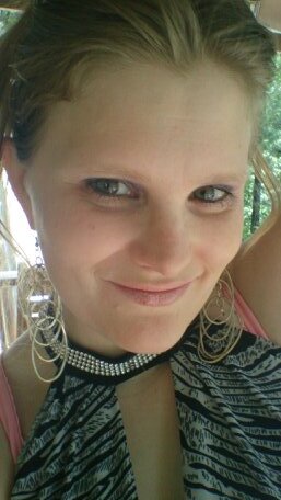 Mom of three, who loves cooking, baking and being outdoors.
