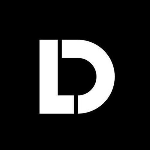 Damir Ludvig appears on 5 Café del Mar releases and plays DJ sets in London (Brixton Academy), New York (Roxy), Tokyo (Lust) and Love Parade (Germany)