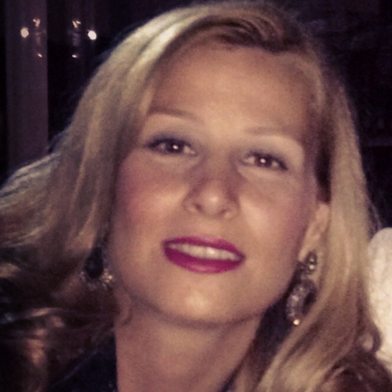 Sbnsnyv's profile picture. mutlu ve umutlu:-)