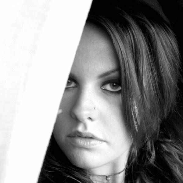 #USAgirl w/ #ItalianBlood || I ♥ #UFC #Music #Movies & #ILoveMMA || From the beautiful #SanDiego in a #Love Search || ★ #FollowMe #IfollowBack =n.n=