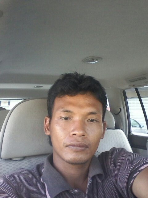 anak ke 5 dr 7 bersodara.lulusan IPDN