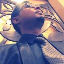 MBA Finance & Marketing graduate with 5 years experience in Online marketing and promotion