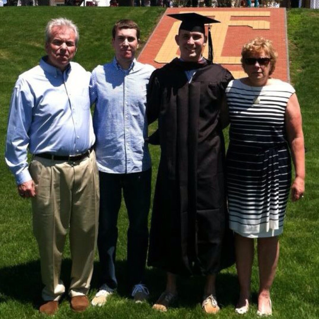 tyler_s_griffin's profile picture. sick chicks, killer steez