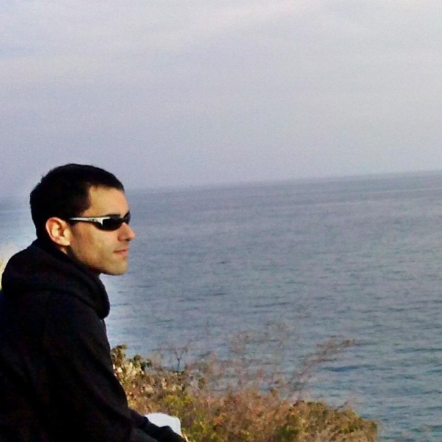 LozanoAitor's profile picture. Magisteritzako ikaslea, futbolzalea, kirola eta jaia SUFRITU ZEIN GOZATU, ZURE IPUINA MARRAZTU