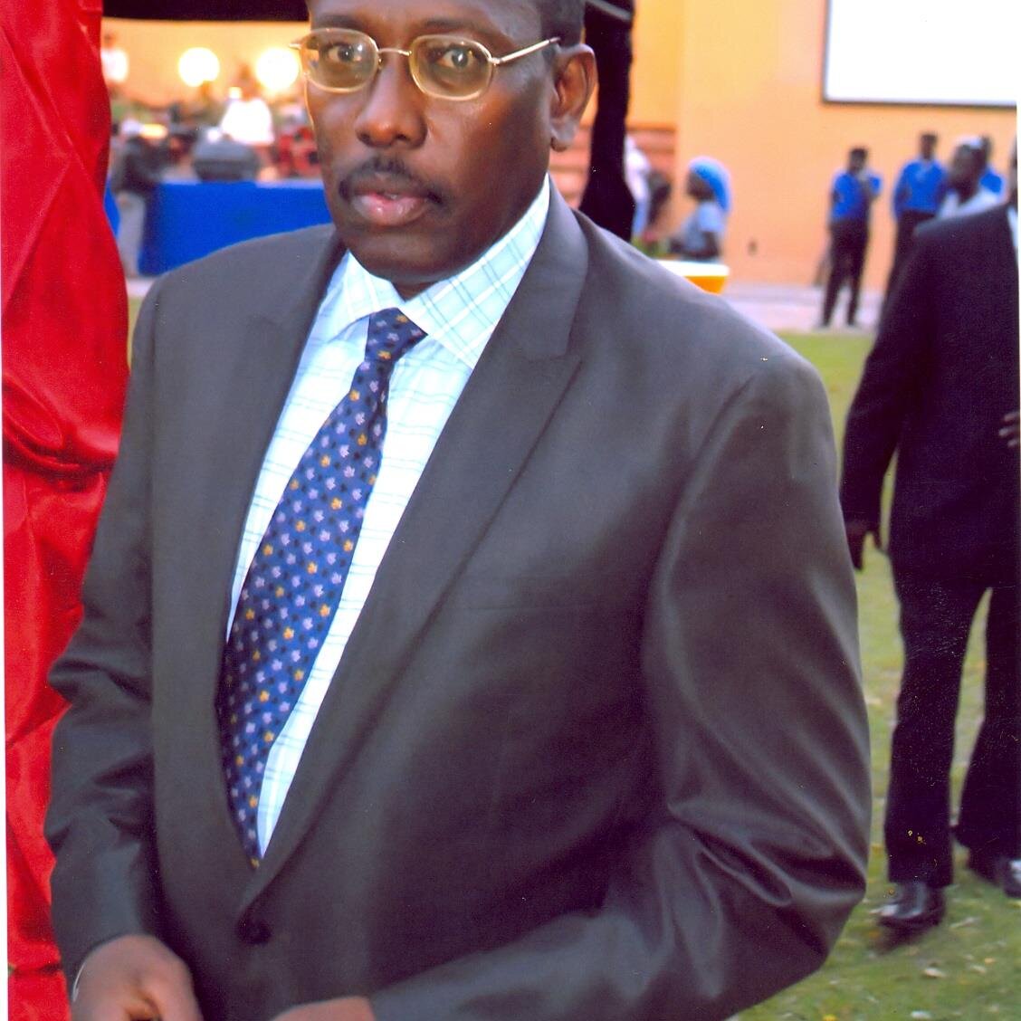 seidina_dicko's profile picture. Journaliste - historien - écrivain. Expérience avérée en Journalisme, en communication institutionnelle et en com' pour le développement. Historien - Evrivain