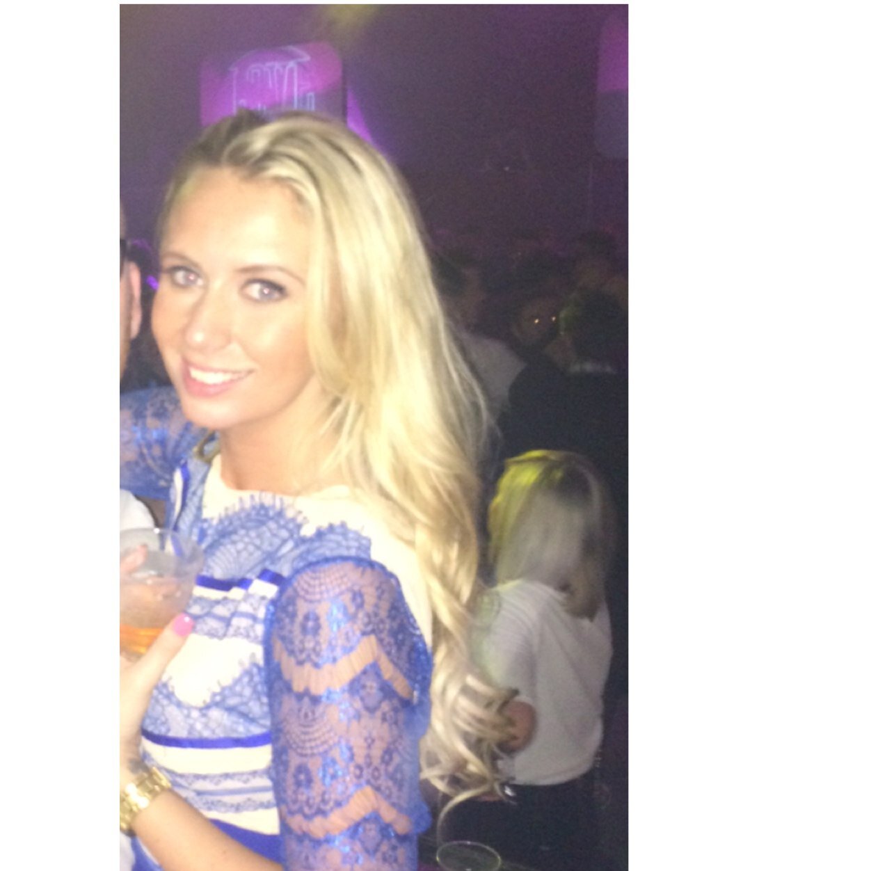 Miss scotland finalist! Shopaholic!