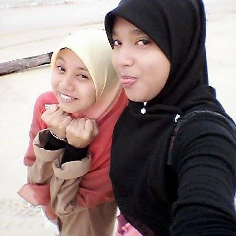 ▼ NurAkhma Bt Mohd Zainuri c(: 19 May 1996 c(: 16 y/o c(: Gerik Perak c(: SMA Yahyawiah c(: Senyum Sokmo c(: Single c(: Search FB - http://t.co/7wWp17w4 ▼