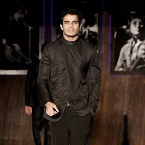 Founder of Fitness Universe Nutrition 

Co-Founder 3S Fitness Technologies



          Mechanical Engineer by Education