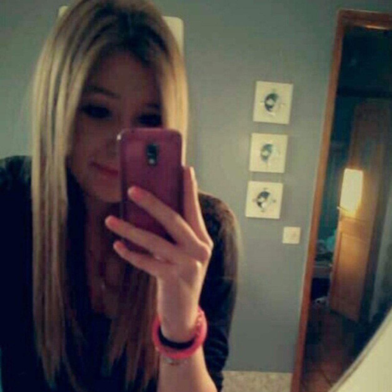 Eloise 16 ans , Celibataire .