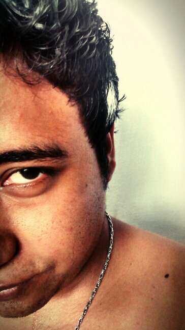Um poeta urbano do cotidiano. Um brincante. Um ser humano.
Wtsp: 09192440722
CTT: 09181286264