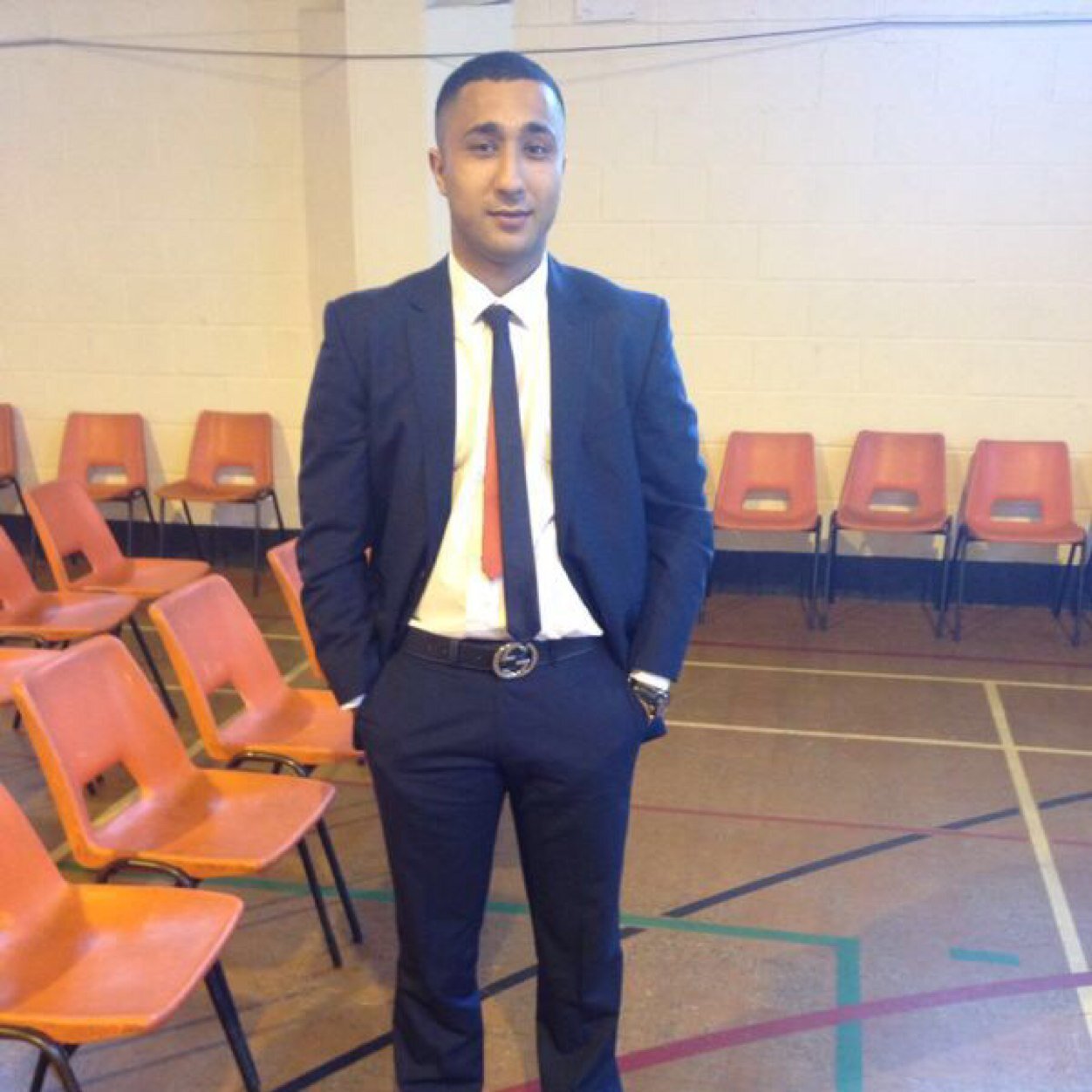 imykhan789's profile picture. Me myself n I