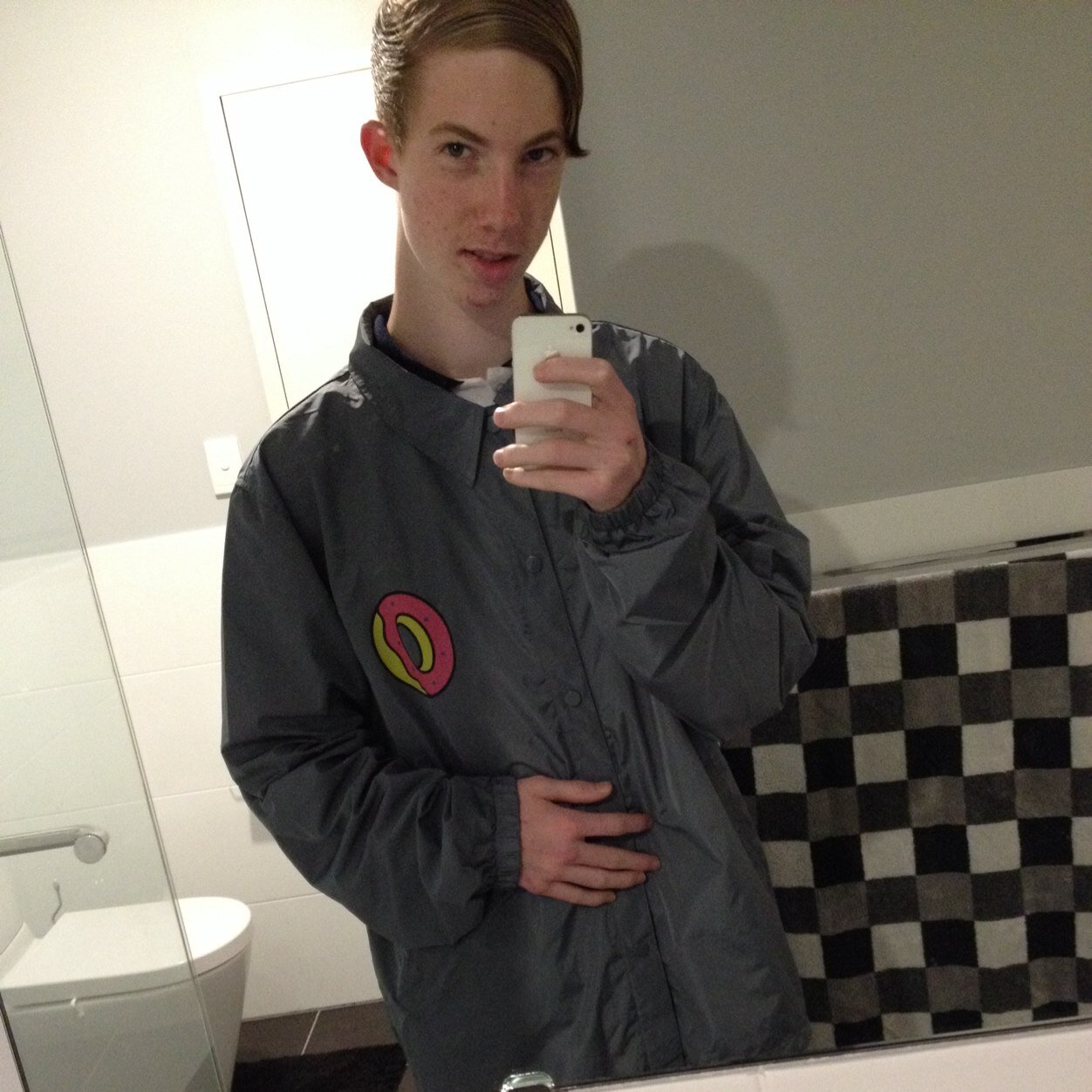 BradStickells's profile picture. Follow for a follow:) love my music, friends and family. Will give shout outs when i get a certain amount of followers