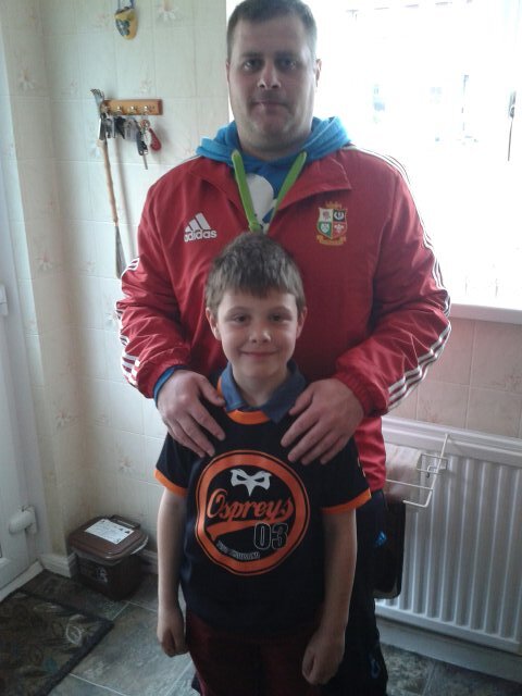 GReffell's profile picture. Dad of Corey and Casey , Rugby Player at Kenfig Hill RFC & Gym specialist