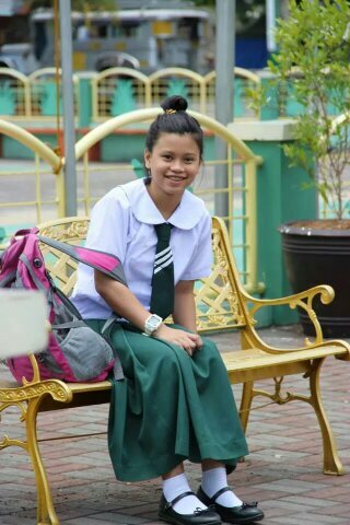 Hi Guys :)! Follow me on Twitter and I'll follow you back ;* :)