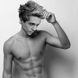 ElyarsEdits's profile picture. I post edits of @elyarfox. My main twitter account is @jinnis8. Give credit to me if you want to use one of my edits.