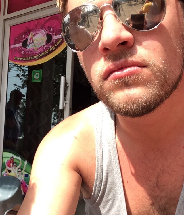 Mr_benedict_q's profile picture. Owner of MaDa Music - @madamusicent http://t.co/ntuHdCeN7X  Family/Friends/Music/Eggs Benedict/Cappuccino&Skiing.