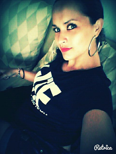 dutch|capeverdean mommy who is spirituel ,loves music ...its my addiction.... i love quotes and sayings they expres what i feel!!