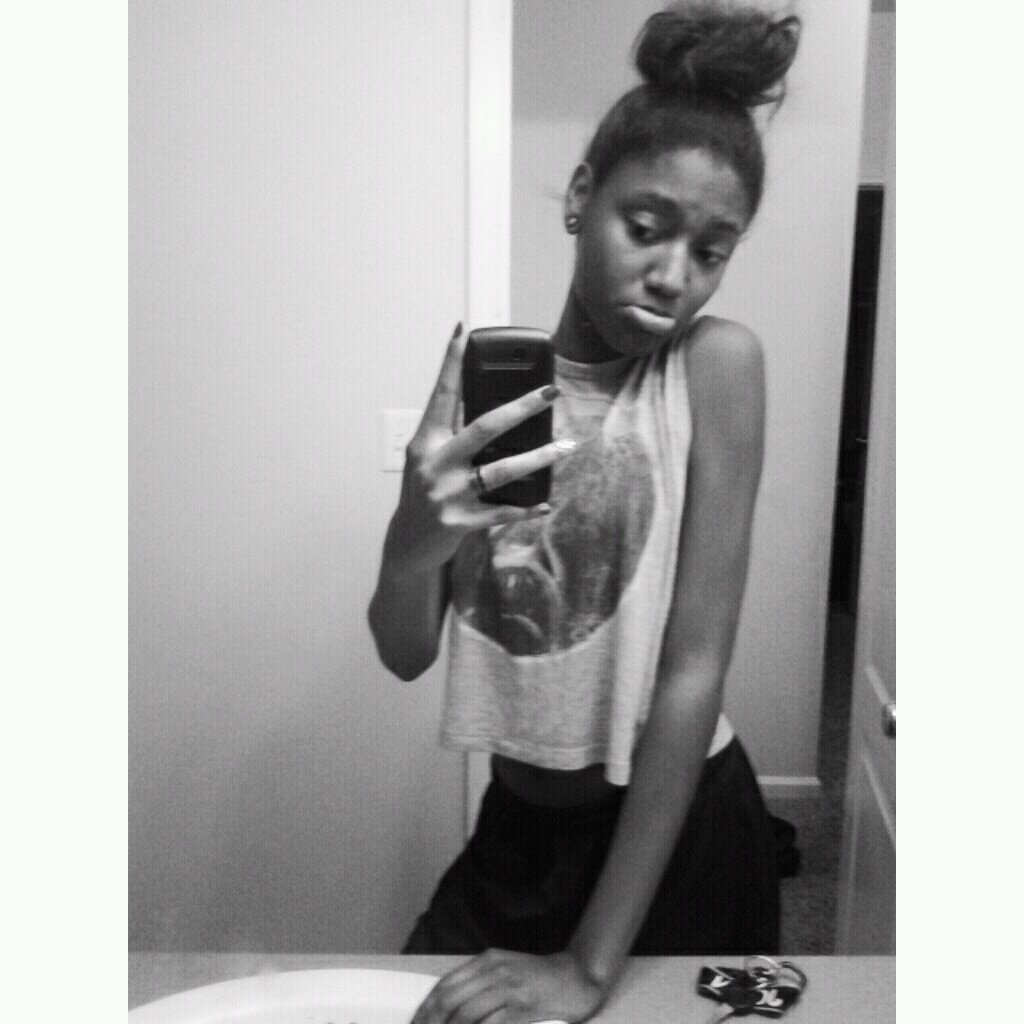 2▲▲3 | IG: shes_so80s | teach me howta twerk | i am an ASSHOLE.