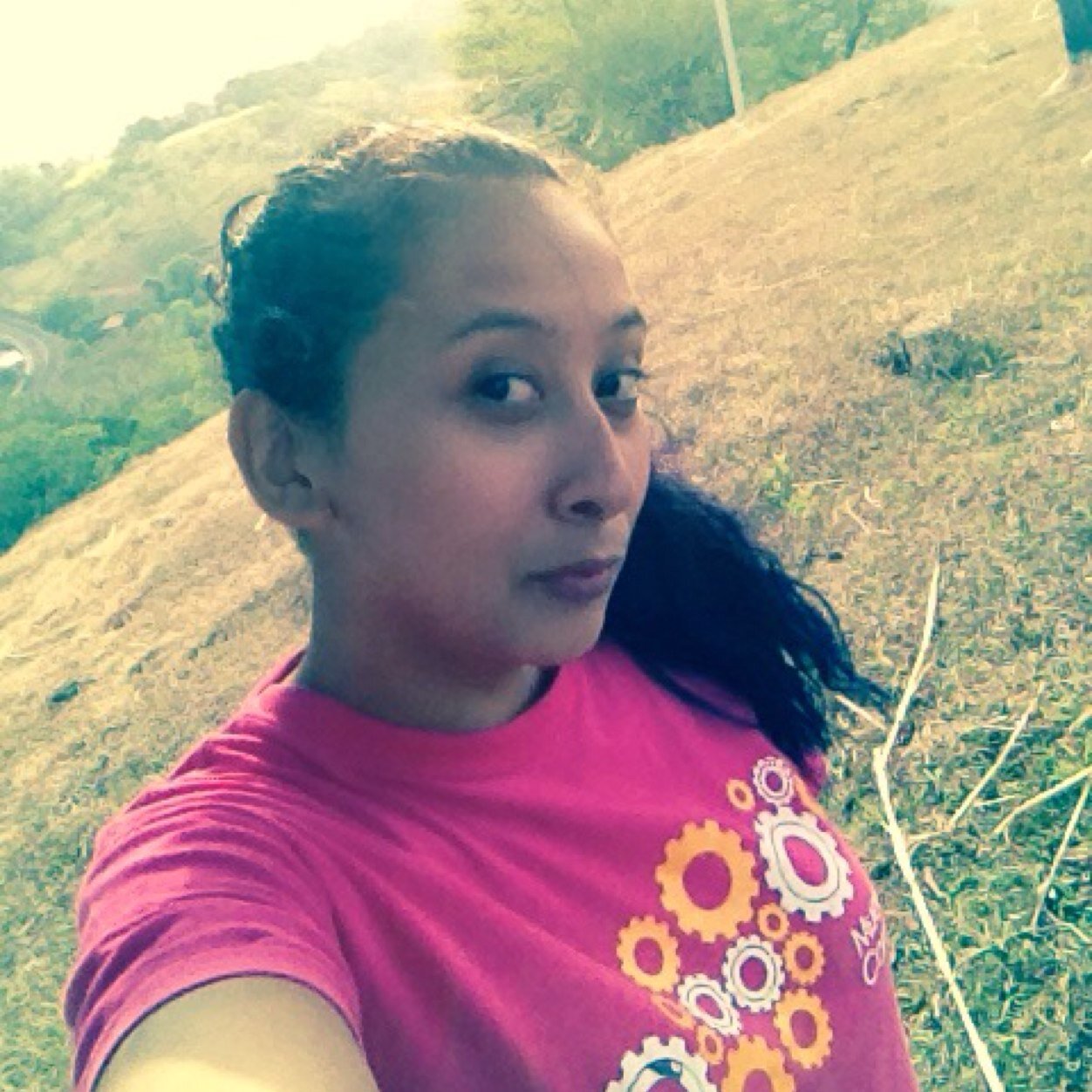 Rivera19Ana's profile picture. Soy ana mujer libre de pensar lo q mas me combenga, confiar en kien mas me paresca  y disfrutar mis dias cn kien me kiera aser compañia.. :D