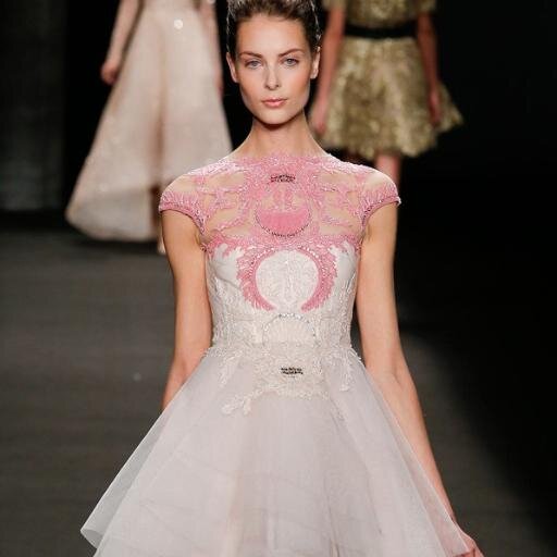 DRESS LIKE A CELEBRITY, WE BRING YOU THE FASHION SHOWS DRESSES TO YOU, BUT LOW-COST

WE ARE THE 1ST WORLDWIDE SHOP ON BLOGGERS AND CELEBRITIES
¡¡¡LOW-COST!!!