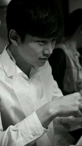'88 • 옥택연, 2PM's coolest rapper