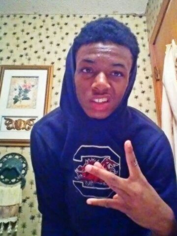 kik me : quayon1234.fb:quayonrodgers. follow me on ig :kingrod30