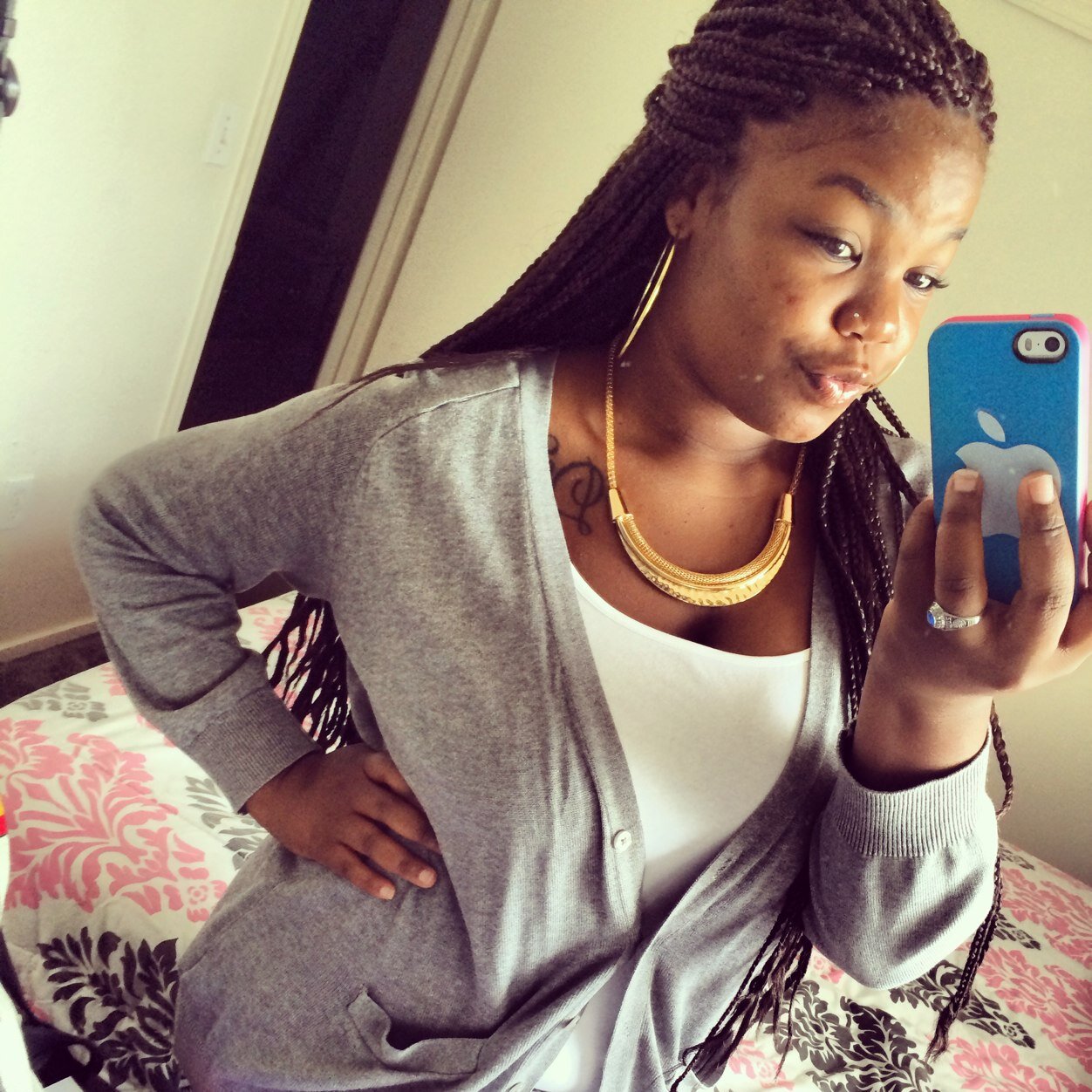 #teamFOLLOWBACK, kik - yoyobitcch , instagram - fucccknigggahs