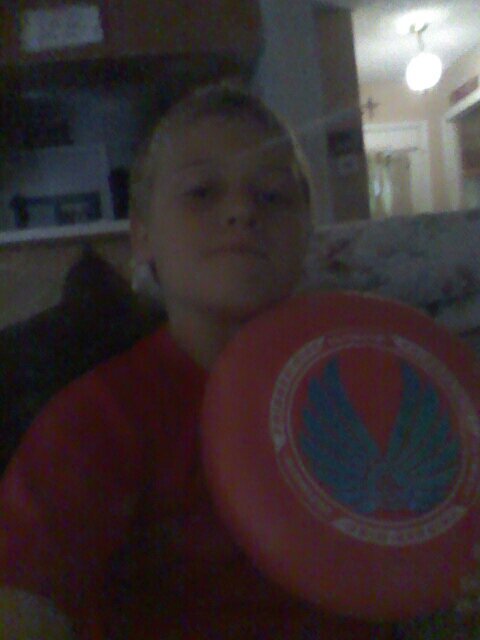 Frisbee
http://t.co/EMZ6SXh1H9