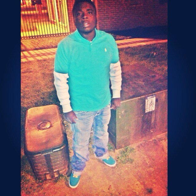 Free Stewie, Trilla & Bemai #CFB #CKB #DBN All i know is get money Put 103 on my back SQUADD ima runnin back ($$$) #Playin4Keeps Counting Up w/squadd