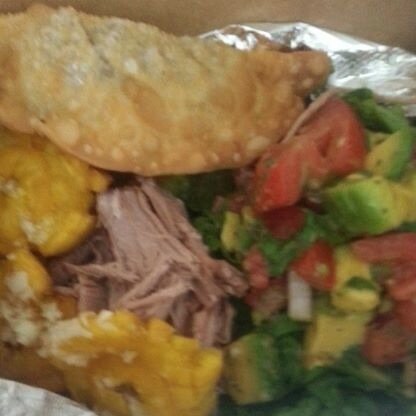Latin food truck specializing in DELICIOUS empanadas, sandwiches & the LATIN LUNCH BOX!!!