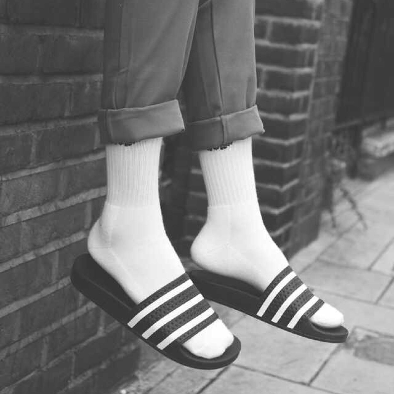 solovibesx's profile picture. chill is the new black