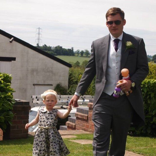 burfy1982's profile picture. loves a beers, loves a laugh. End of the day happy days