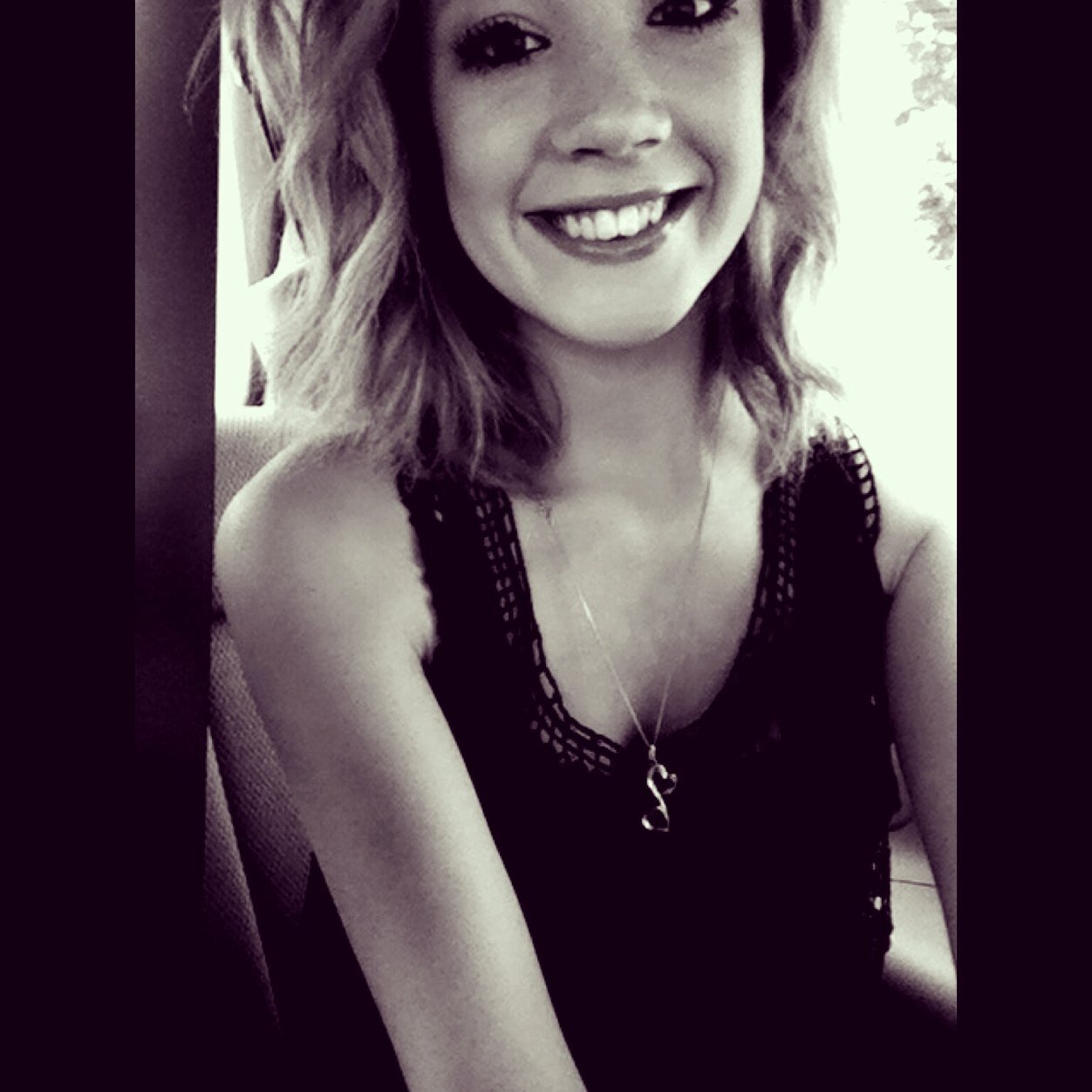 • Be the girl you want your daughter to be, Be the girl you wants your son to date, Be classy, anything but trashy..• ✨❤️✌️