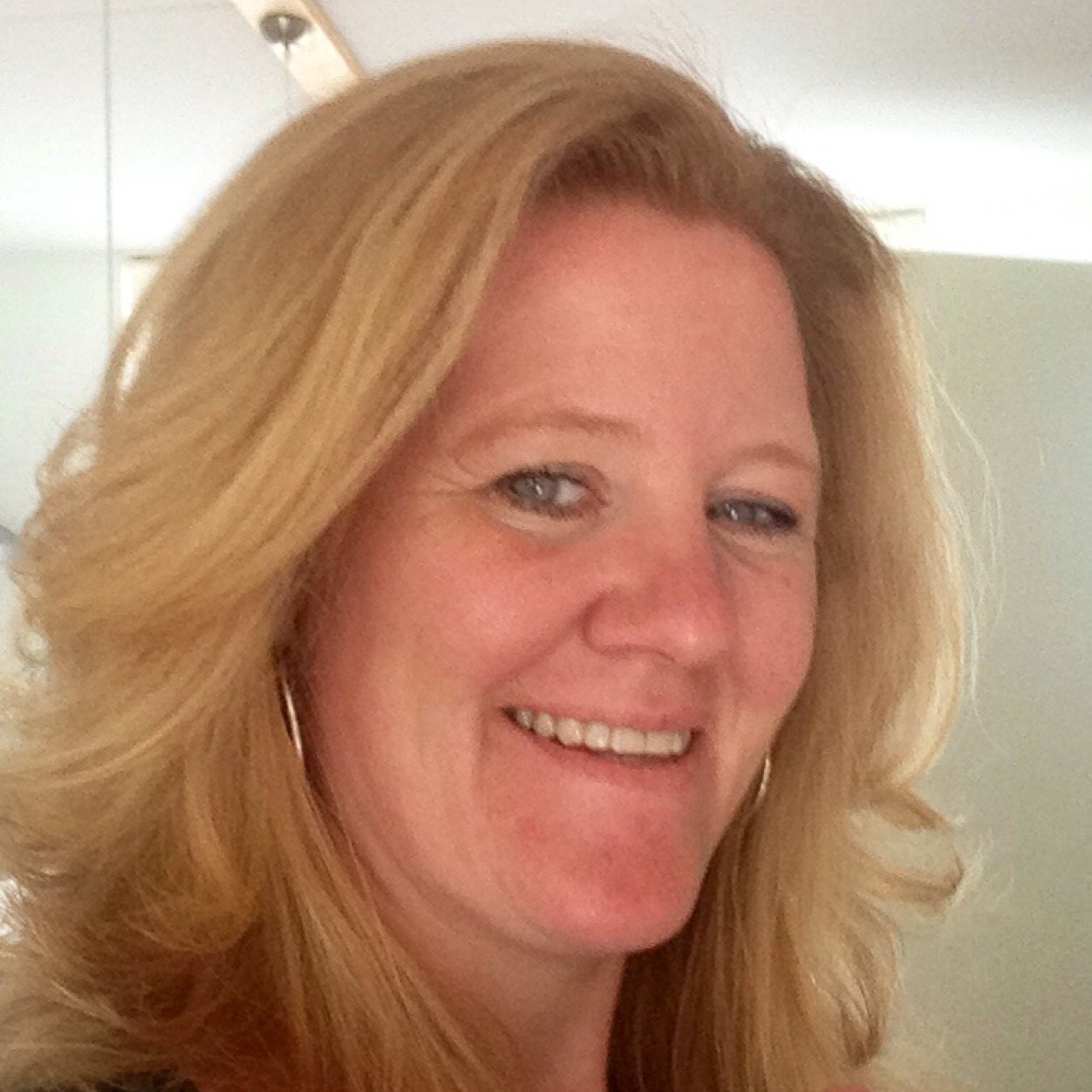 fran61174's profile picture. #love