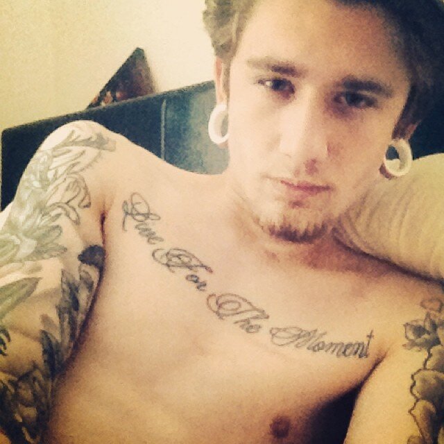 daaaavem's profile picture. Dave, 19. Brighton.