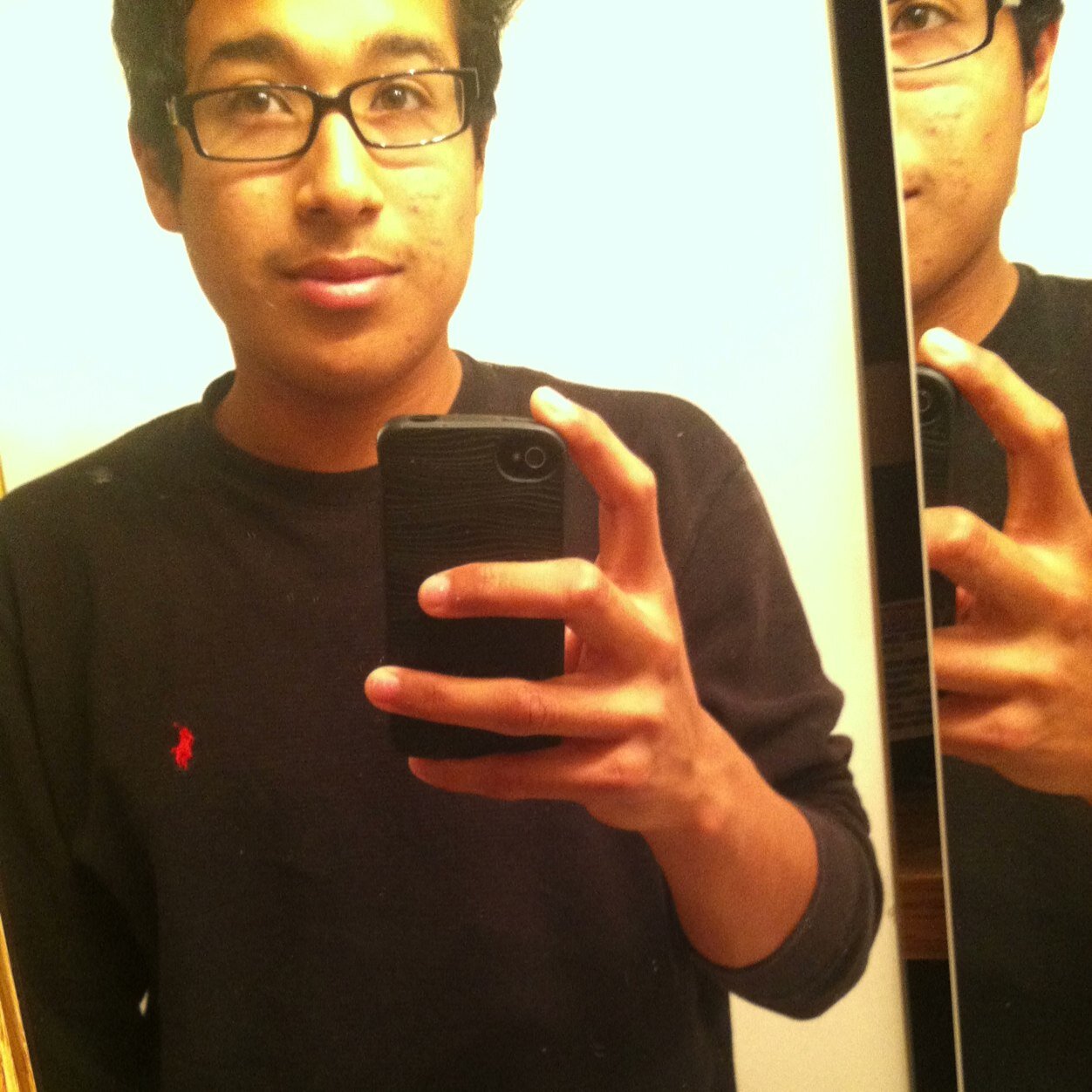 eddietoodope's profile picture. Get to know me you wont regret it (: 
Follow me on ig: eddie916_