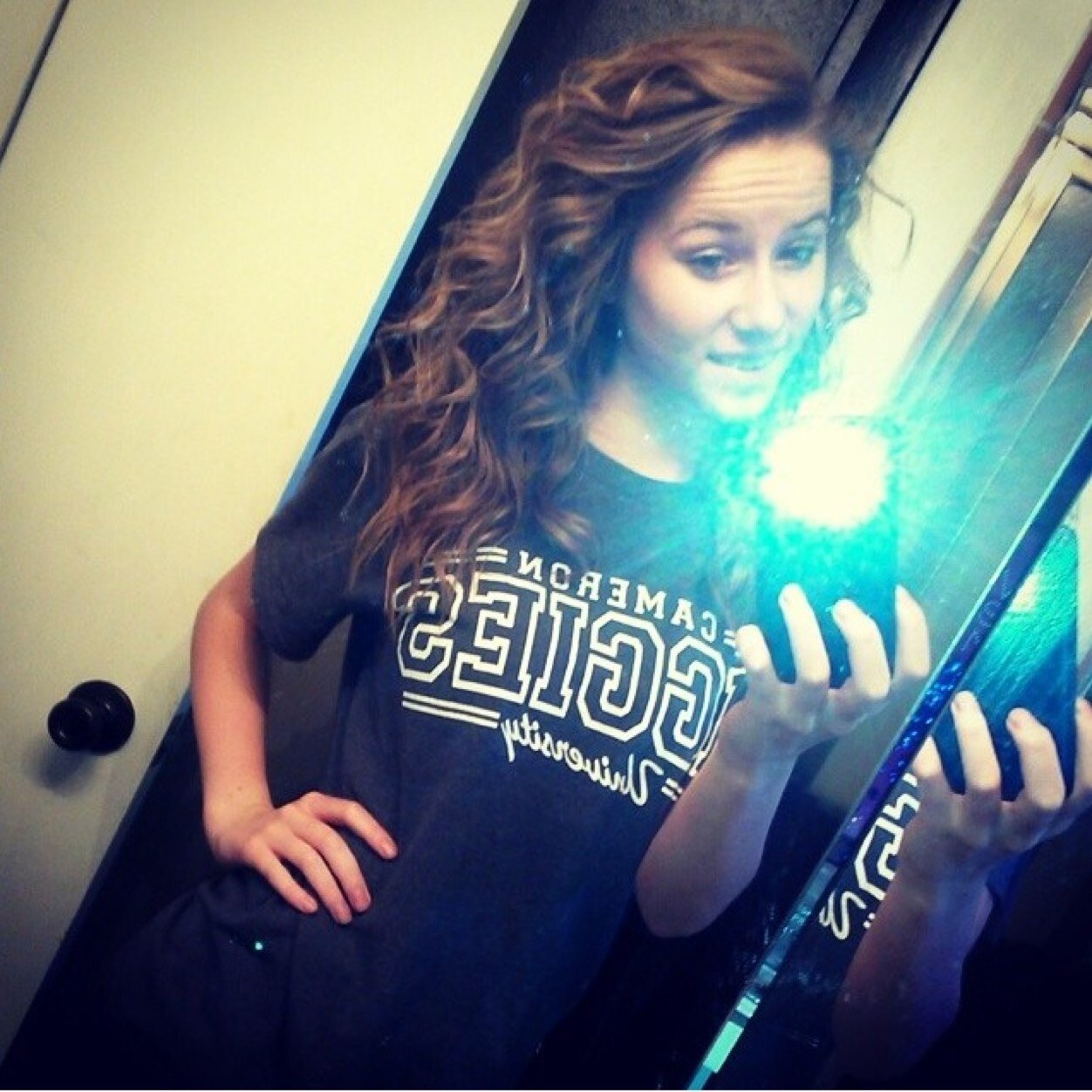 JennaSimply's profile picture. You don't get to choose if you get hurt in this world...but you do have some say in who hurts you. Dating him.