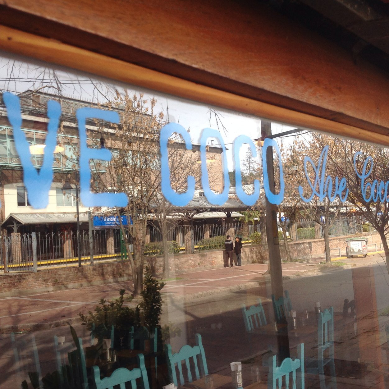 Avecoco un lugar único en el bajo de san isidro. Abierto de martes a domingo, mediodia y noche. Unico resto con comidas al kamado. Pedro de mendoza 675