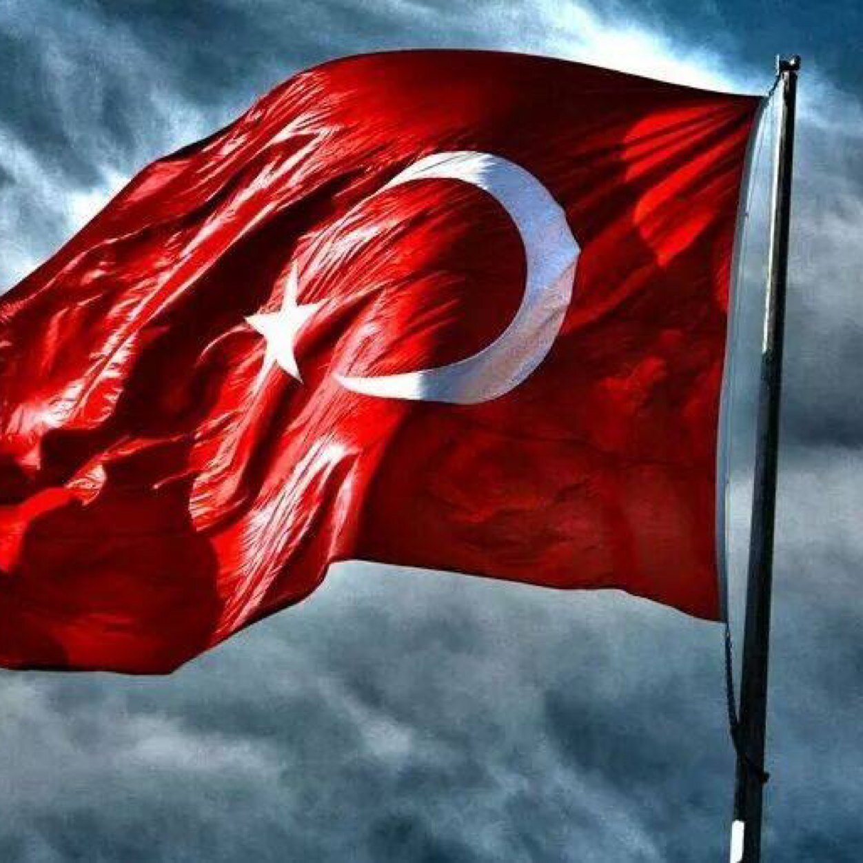 Kişiye özel takı ve aksesuarlar ile hizmetinizdeyiz. İnstagram_takibudur     /    e-mail: info@takibudur.com