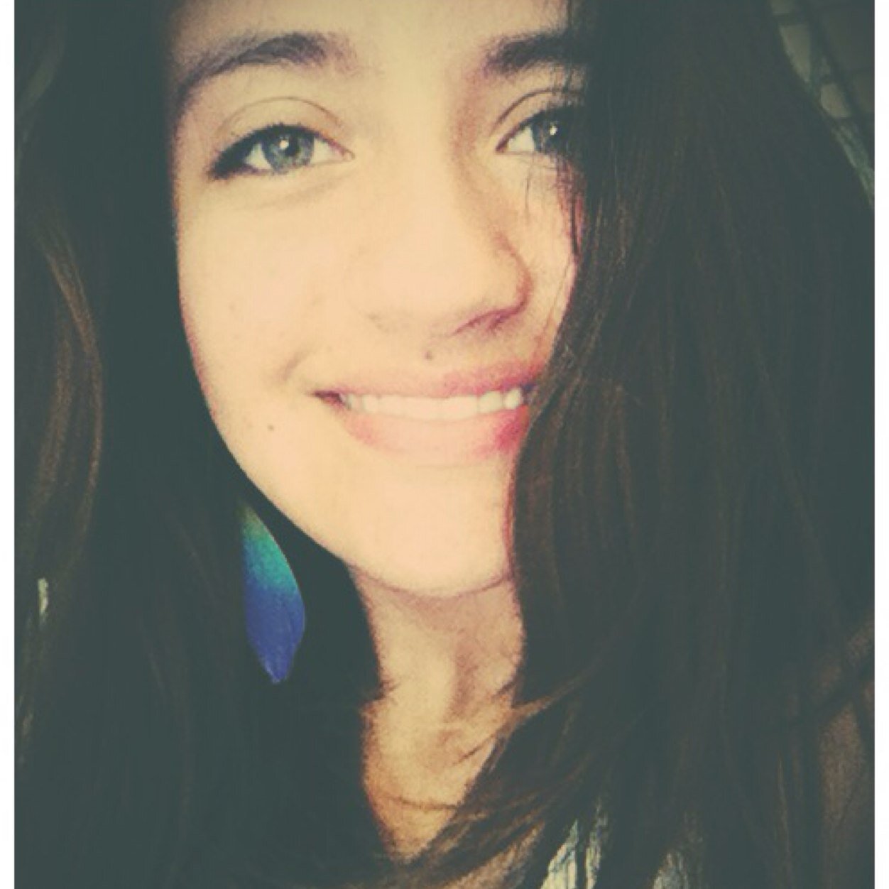 Hello twitter ;) i am larissa :)