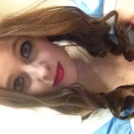 elloagaincassie's profile picture. 19. Uni student. Blogger.