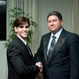 CORRETOR DE IMÓVEIS-CRECI 6493-F, ALUGA, VENDE, ADMINISTRA E AVALIA IMÓVEIS URBANOS E RUAIS, CONFECCIONAMOS CONTRATOS DE COMPRA E VENDA, REALIZAMOS ACESSÓRIA.