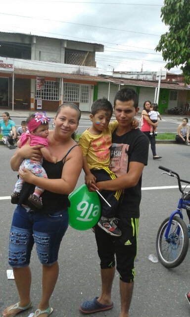 Estudiante De Administración Turística Y Hotelera En Formación, Madre amorosa Y Comprometida Con El Hogar Y La Familia...