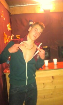 vinz1523's profile picture. 