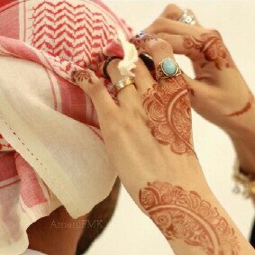 طيفه يرافقني وين ماروح ♡