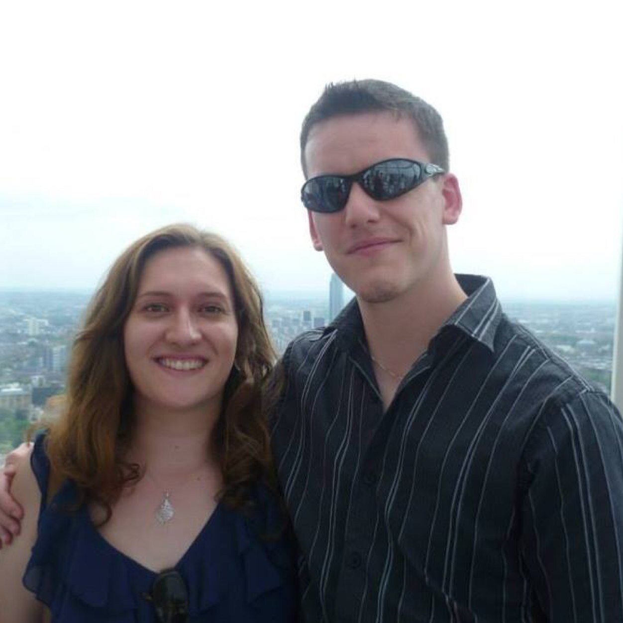 leahdegea's profile picture. 