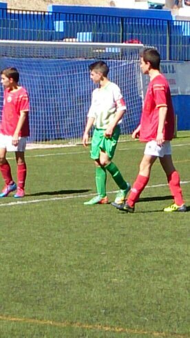 Jugador del Infantil A del C.D.Betis Iliturgitano y campeon de liga 2013/2014. 912~siempre. Falis✌