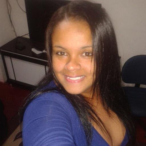 Sou feliz por que tenho um Deus que tudo pode, o Deus do impossivél ele é meu unico e verdadeiro amor.. Sou tua serva meu mestre ... !